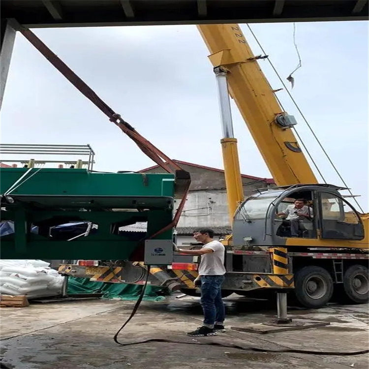 冠县吊风力发电机的吊车大概多少钱